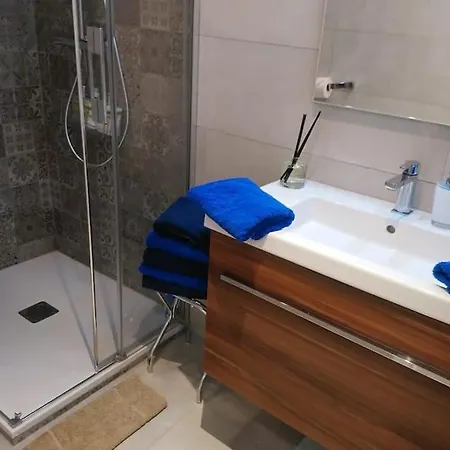 Cosy Flat In Comarruga! Free Wifi!! شقة