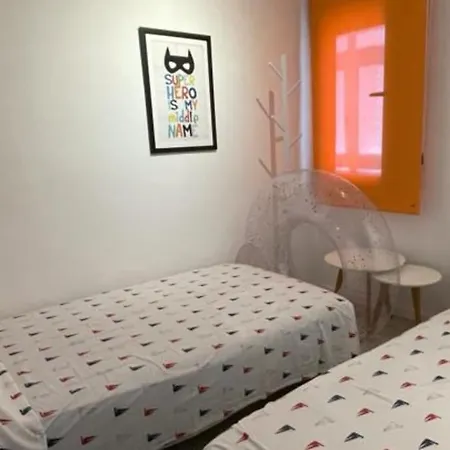 Cosy Flat In Comarruga! Free Wifi!! شقة كوماروغا