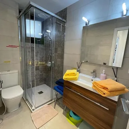 Cosy Flat In Comarruga! Free Wifi!! *